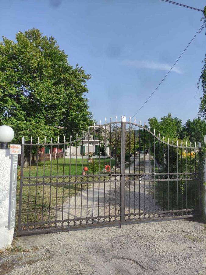 Nikilein'S House, Διαμέρισμα 150Μ Απο Την Παραλία Roda  Eksteriør billede
